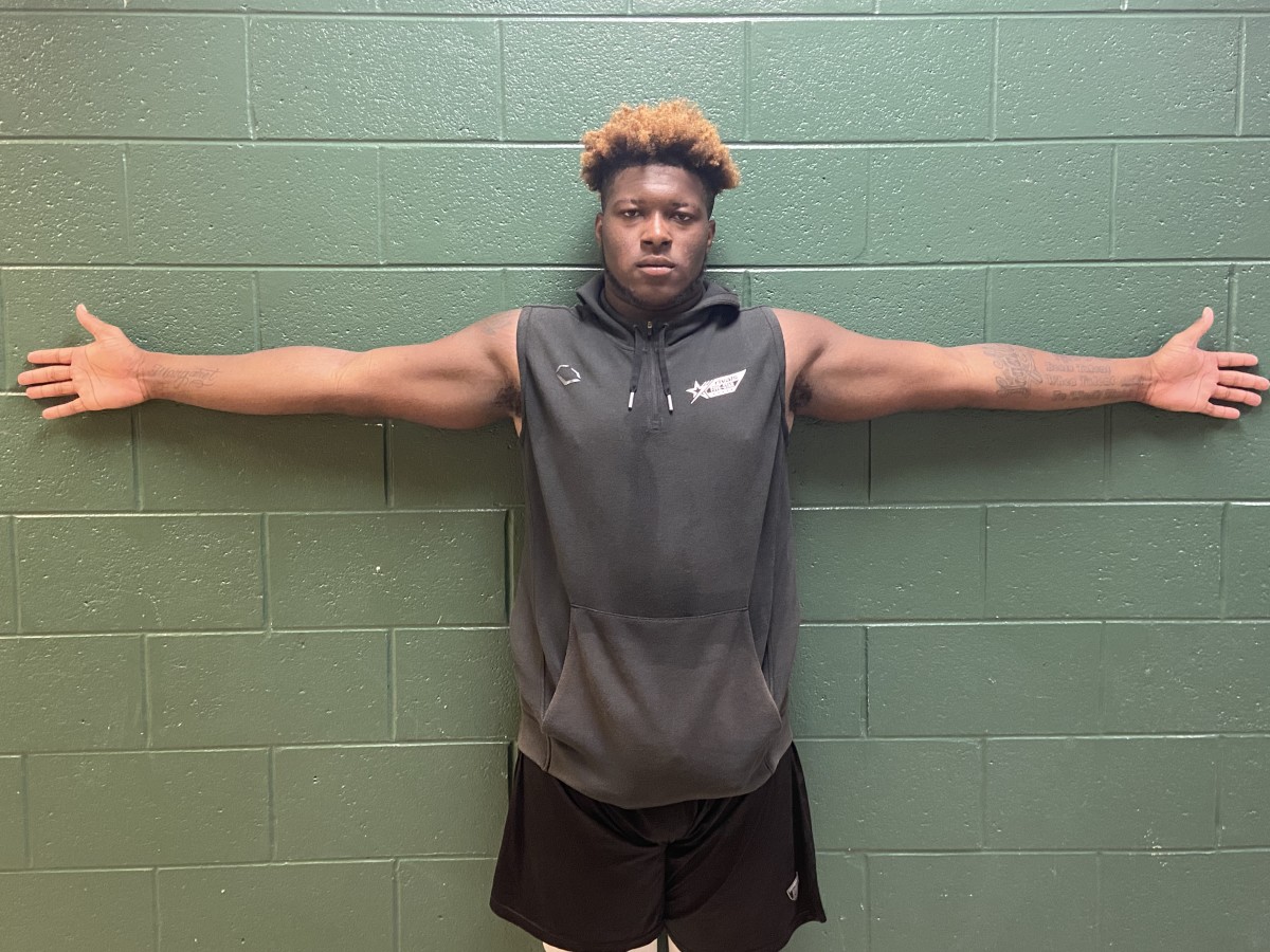Bo Hughley, Offensive Tackle, Langston Hughes - 2023